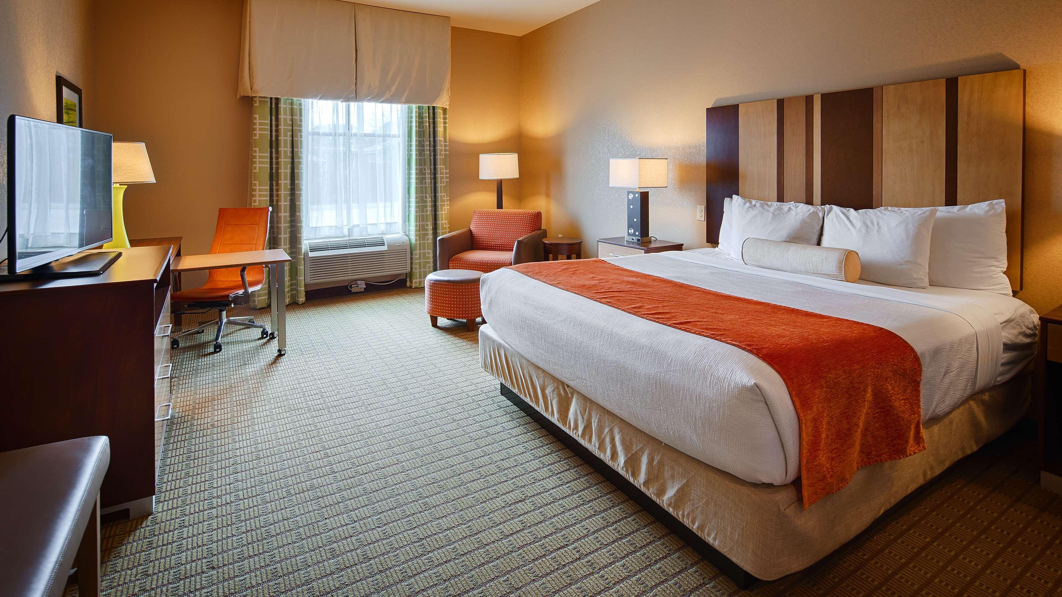 Best Western Plus Flatonia Inn Екстер'єр фото