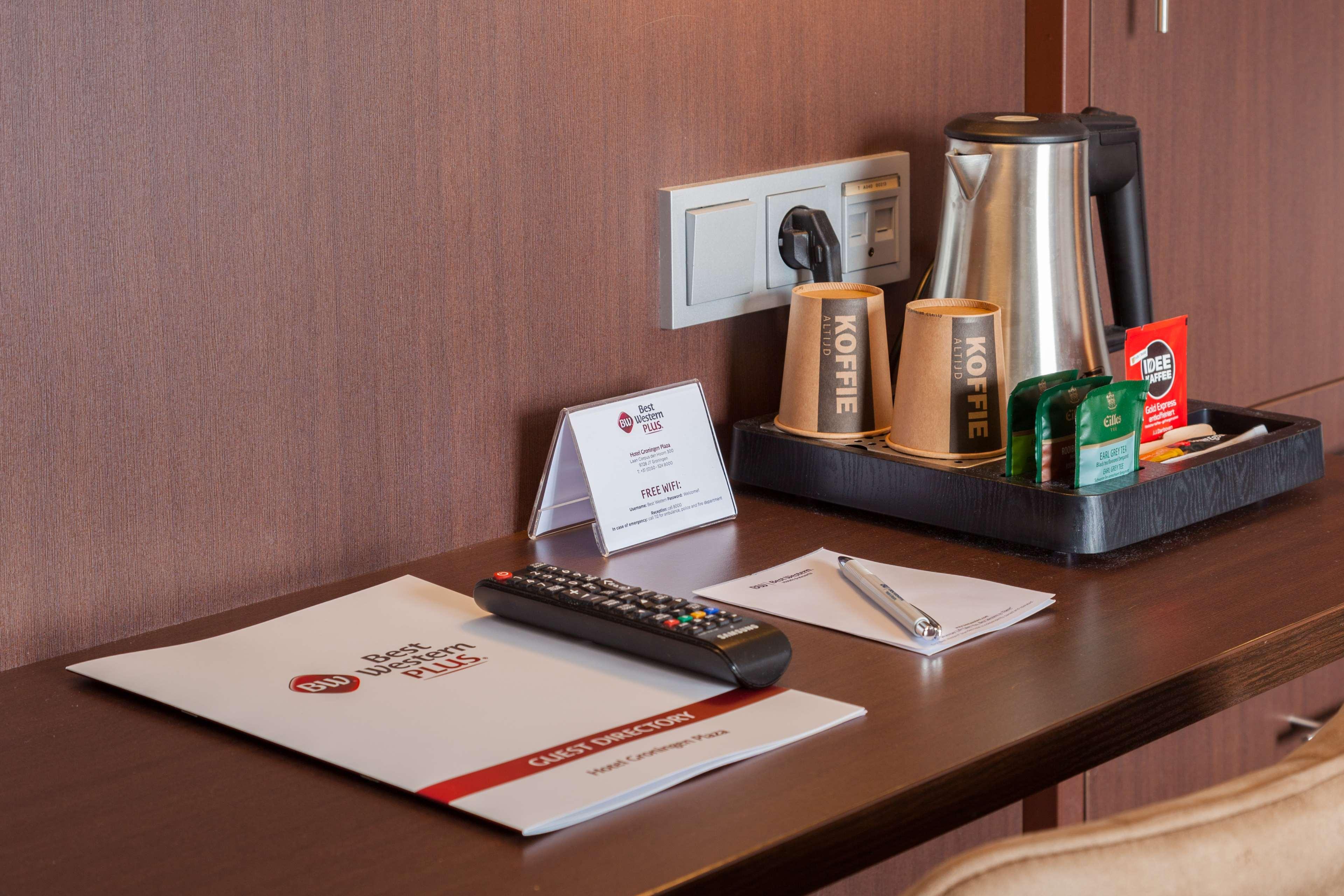 Best Western Plus Flatonia Inn Екстер'єр фото
