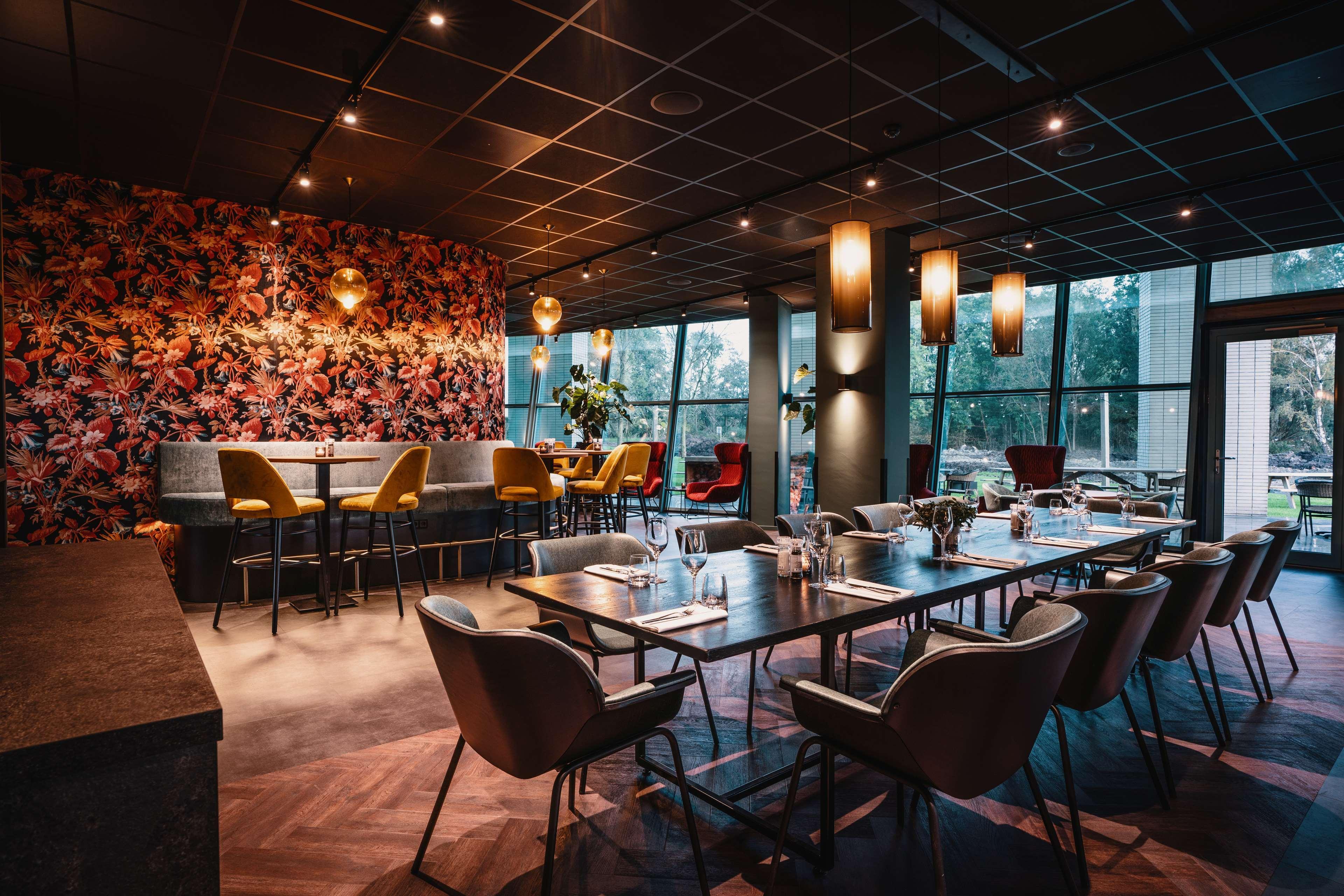 Best Western Plus Flatonia Inn Екстер'єр фото